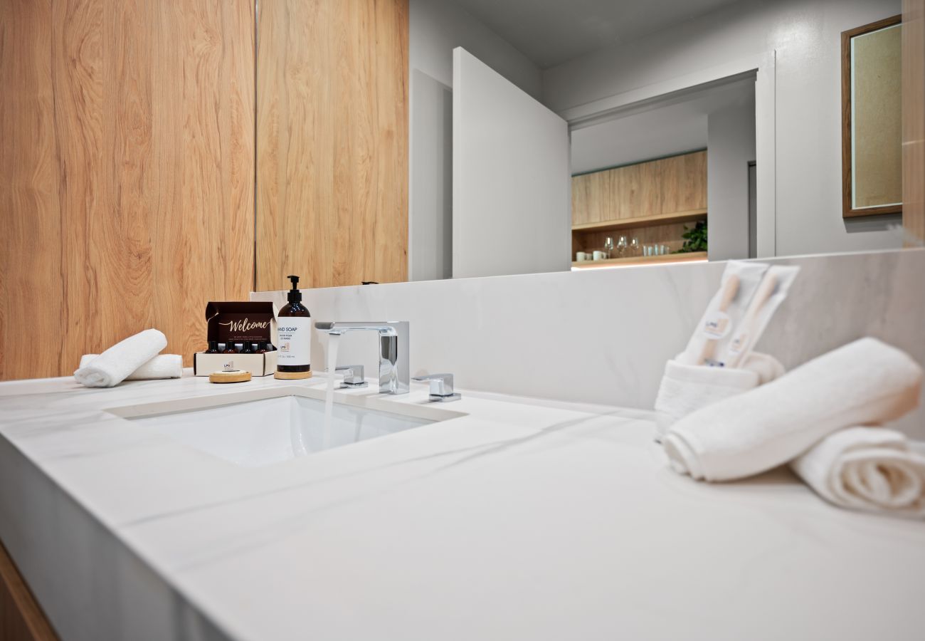 Estudio en Miami - The Crosby · Miami Worldcenter Studio 2906