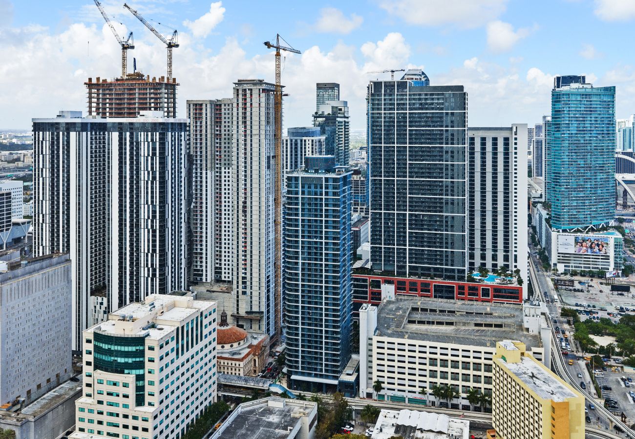 Estudio en Miami - 501 First 1112A
