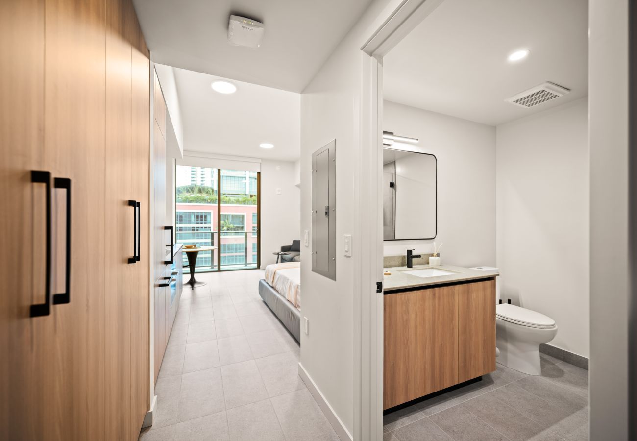 Estudio en Miami - 501 First 1112A