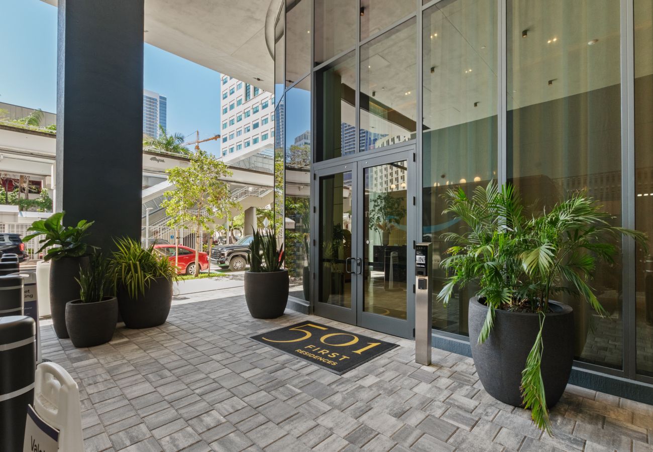 Apartamento en Miami - 501 First 1401