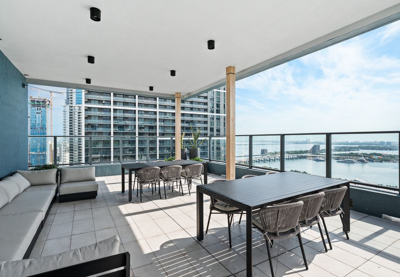 Apartamento en Miami - 501 First 1401