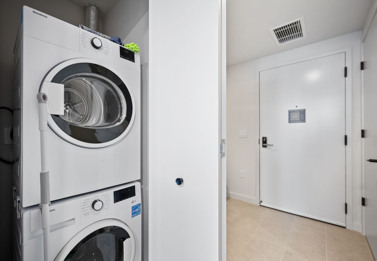 Apartamento en Miami - 501 First 2011