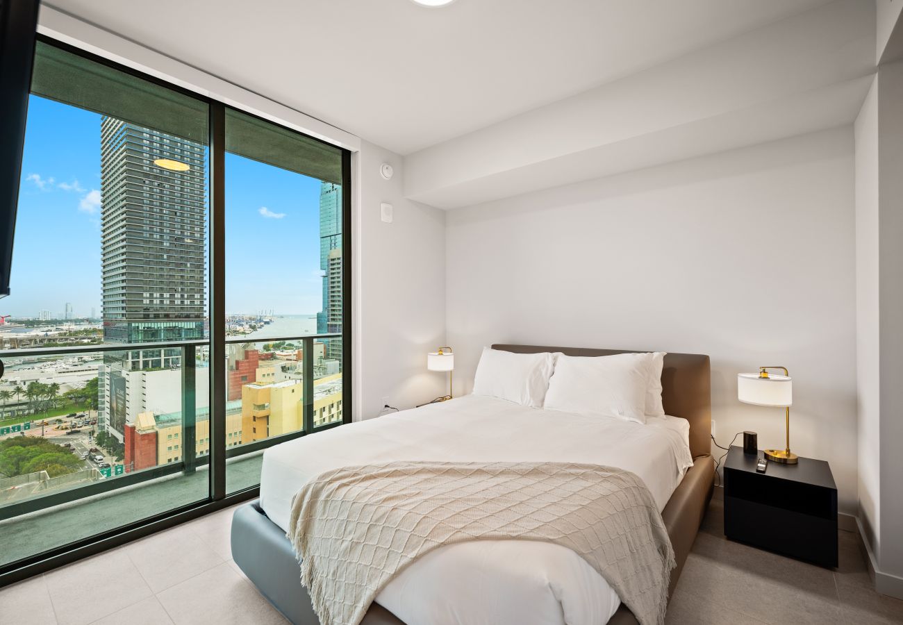 Apartamento en Miami - 501 First 2213
