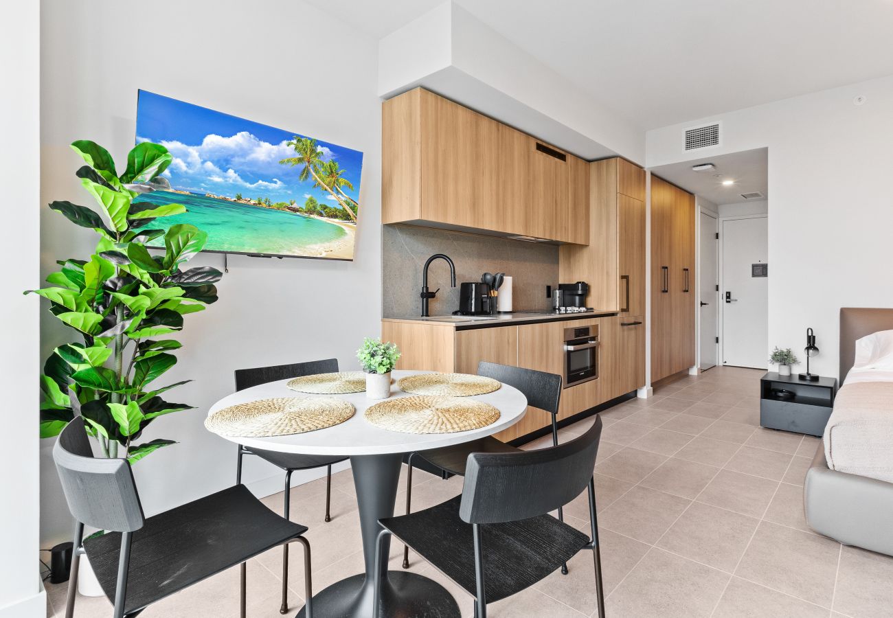Estudio en Miami - 501 First 701B