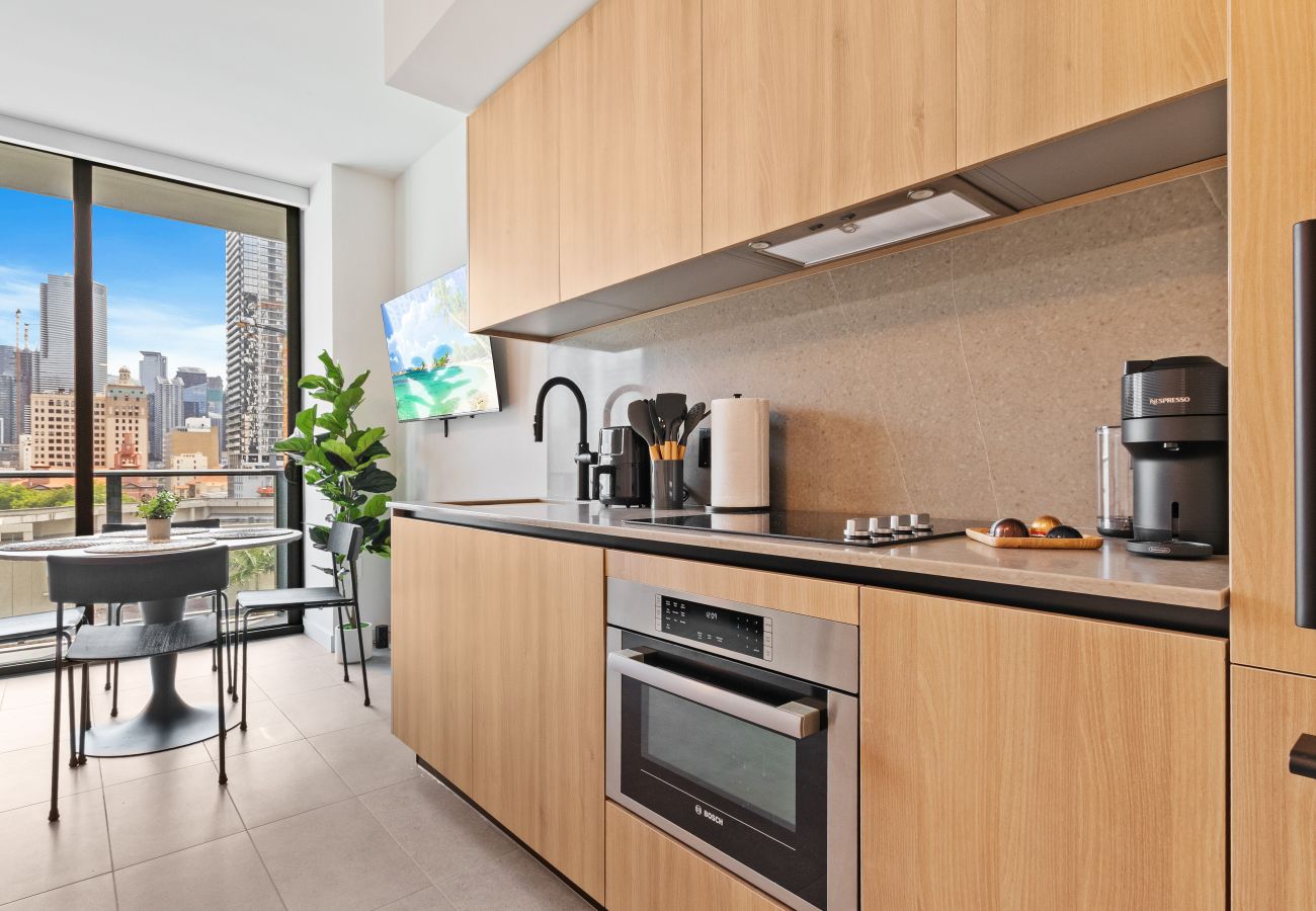 Estudio en Miami - 501 First 701B
