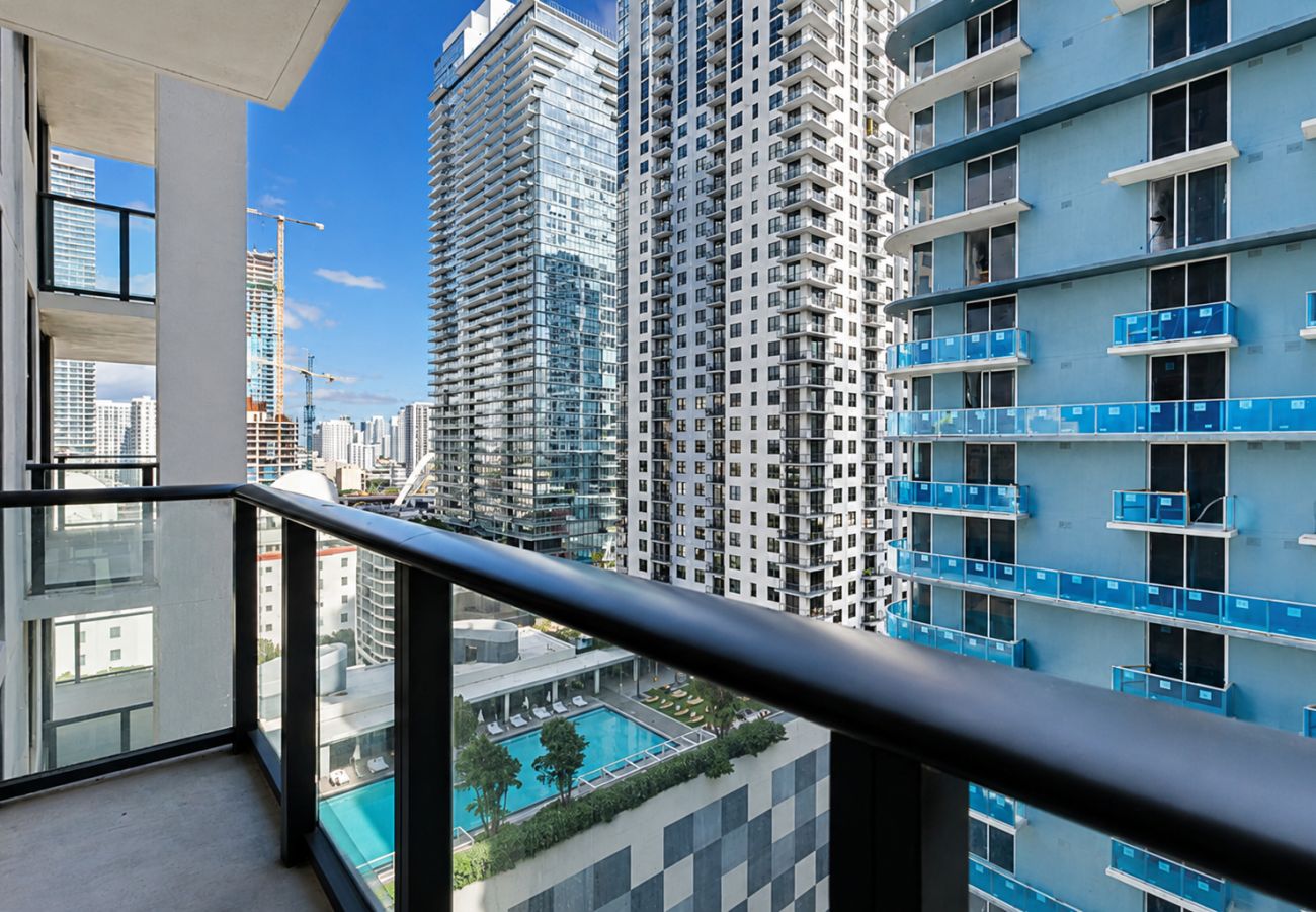 Estudio en Miami - The Crosby 2108