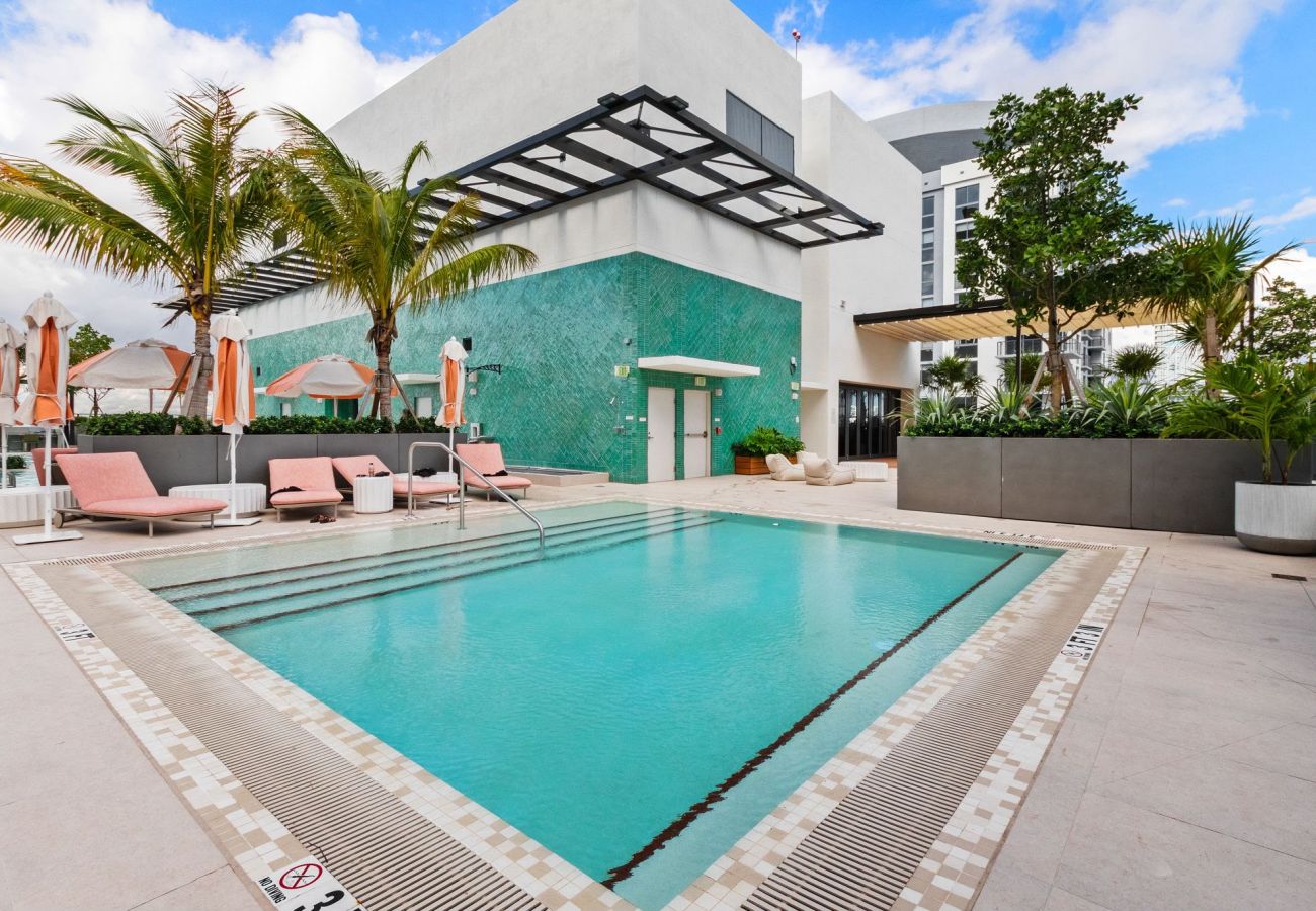Estudio en Miami - The Crosby 2108