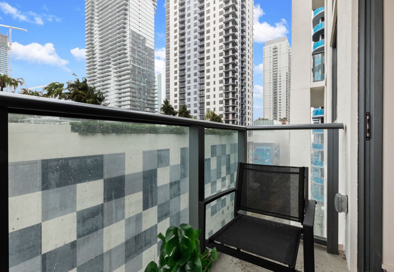 Estudio en Miami - The Crosby 2406