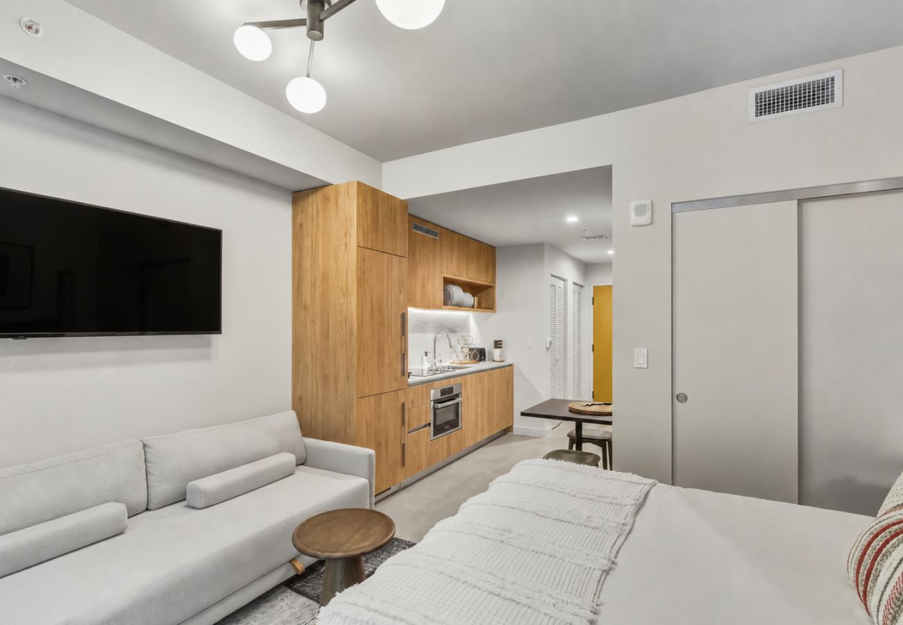 Estudio en Miami - The Crosby · Miami Worldcenter Studio