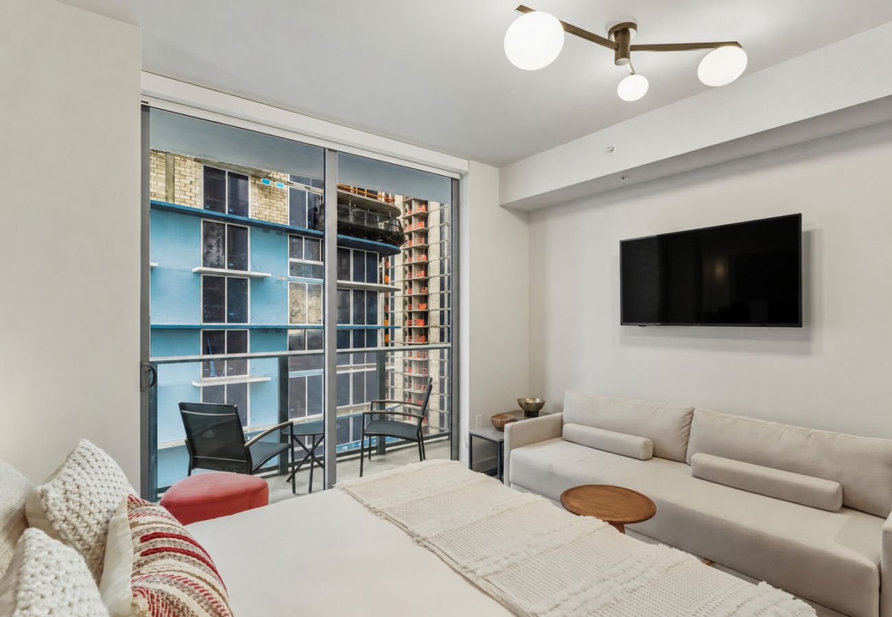 Estudio en Miami - The Crosby · Miami Worldcenter Studio