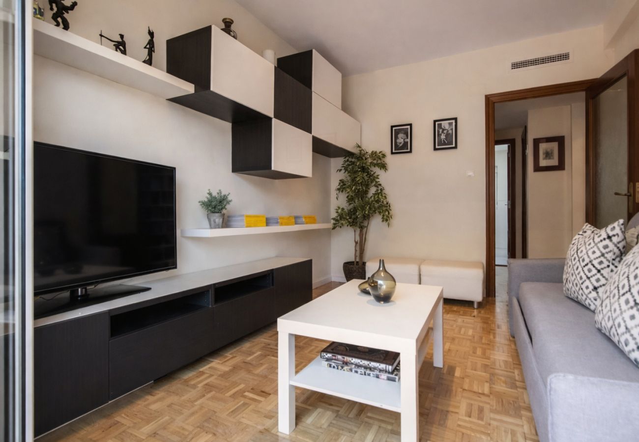 Apartment in Madrid - Plaza de las Ventas II-Nice apartment near the Plaza de Toros de Las Ventas