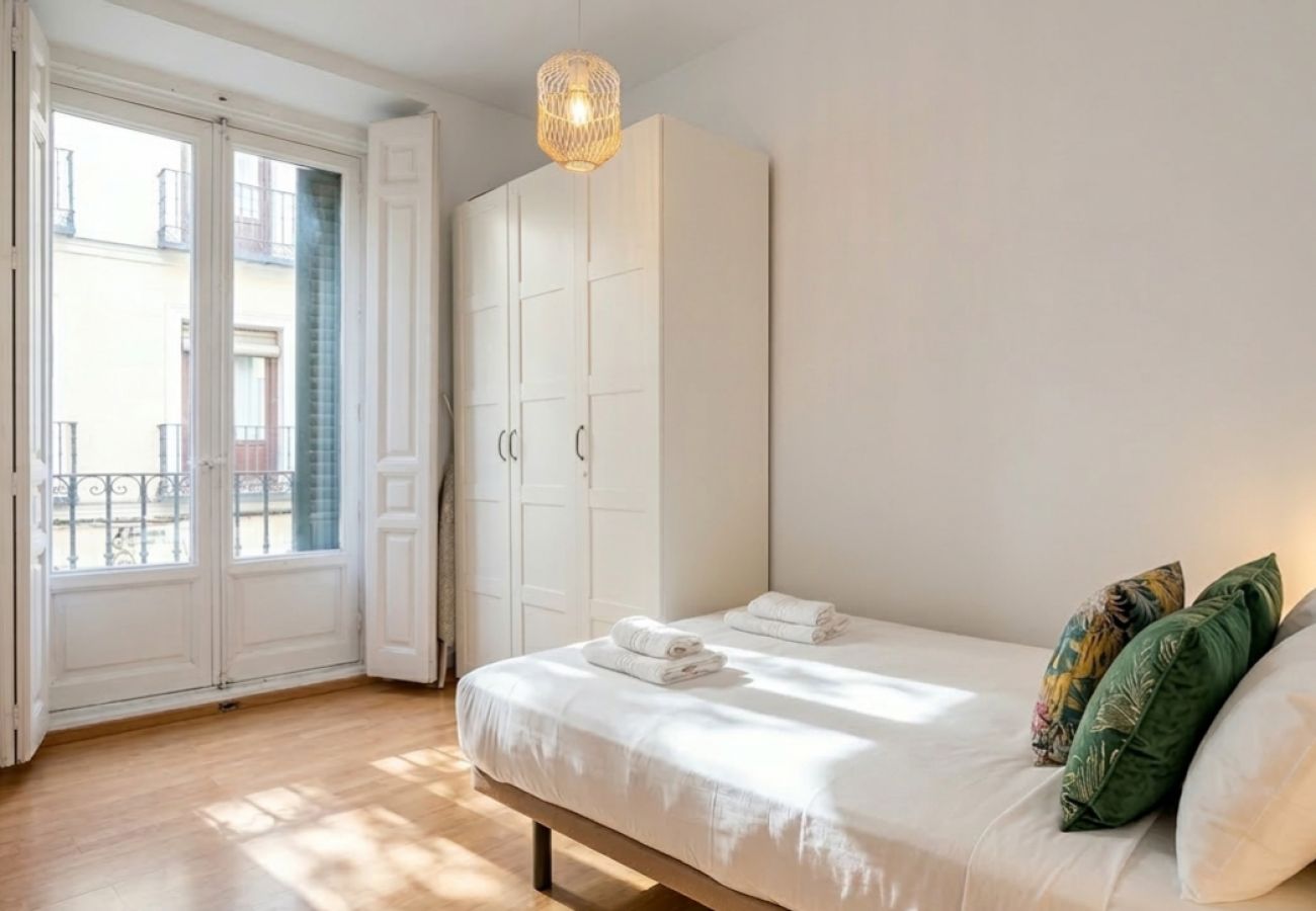 Apartment in Madrid - Madrid de los Austrias I-Apartment in Historical Madrid