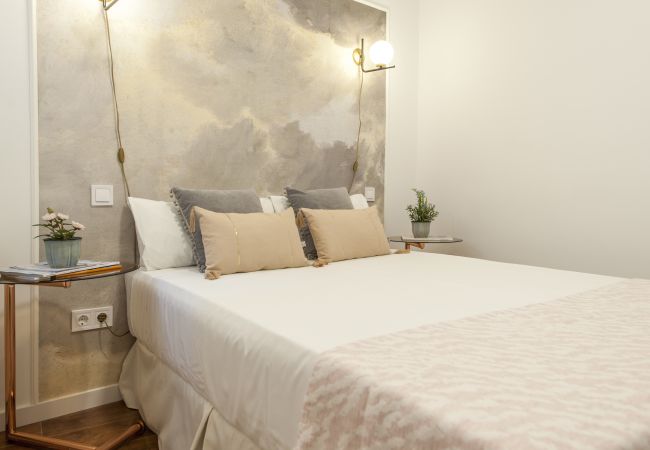 Apartment in Madrid - Gran Via VI-cozy downtown apartment