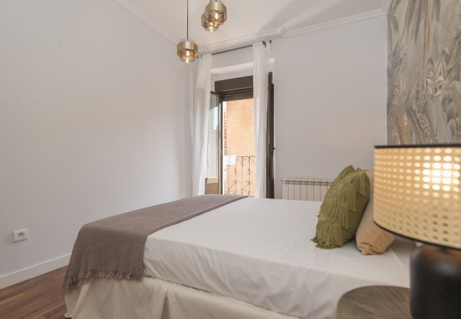 Apartment in Madrid - Palacio Real I - Cozy downtown apartment in the La Latina neighborhood
