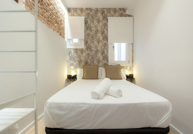 Apartment in Madrid - Collection La Latina - Céntrico y funcional apartamento en La Latina Apartment in Madrid - Collection La Latina - Céntrico y funcional apartamento en La Latina