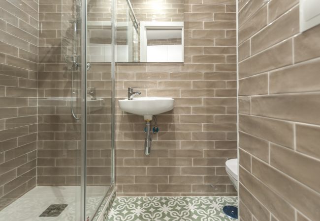 Apartment in Madrid - La Latina I - Beautiful 2 rooms apartment. Apartment in Madrid - La Latina I - Beautiful 2 rooms apartment.