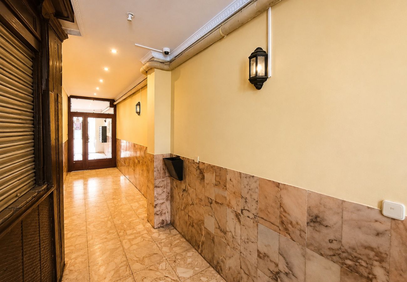 Apartment in Madrid - La Latina I - Beautiful 2 rooms apartment.