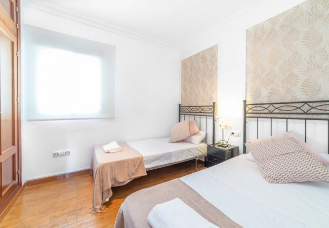 Apartment in Seville - Alterhome Las Setas - Spacious apartment in the center of Sevilla.