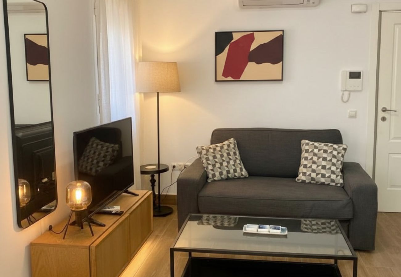 Apartment in Madrid - Diseño y Comodidad en el Corazón de Madrid Río