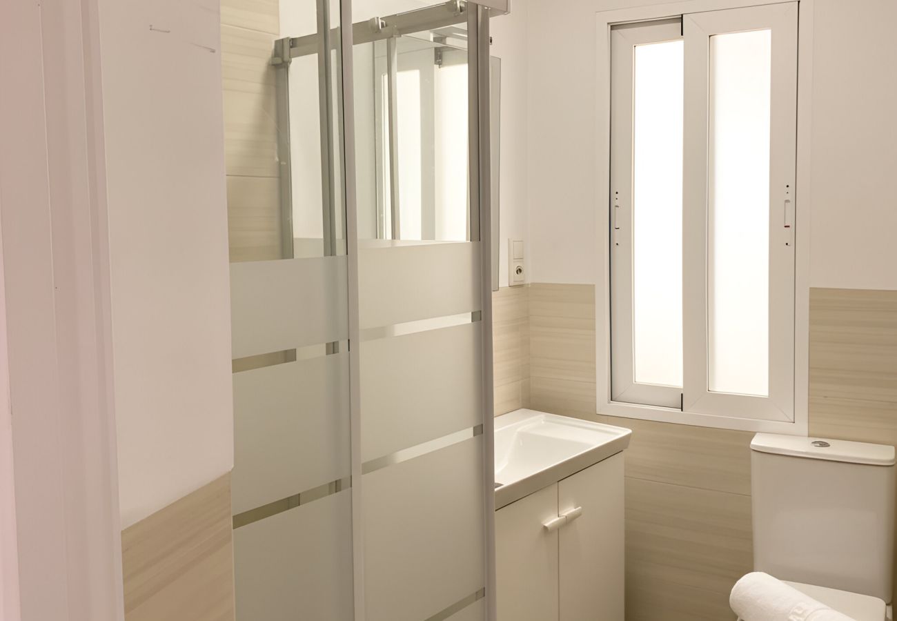 Apartment in Madrid - Diseño y Comodidad en el Corazón de Madrid Río