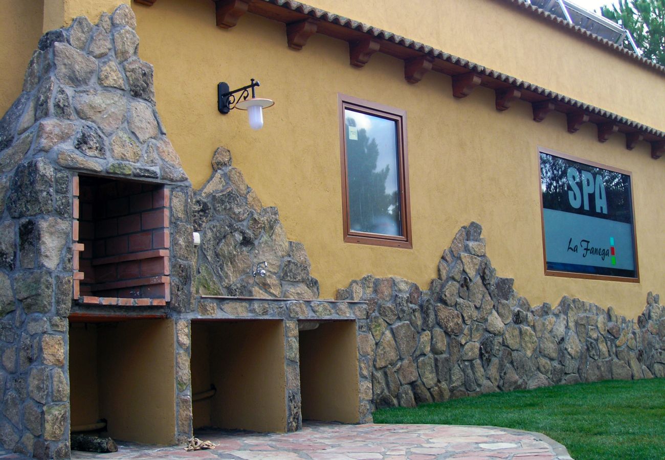 Cottage in Peñalba - Rural villa in urbanisation close to Ávila