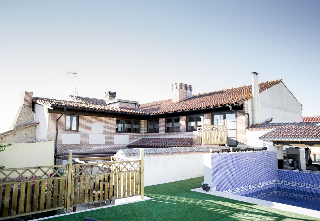 Cottage in Velayos - Casa Rural de Mudejar