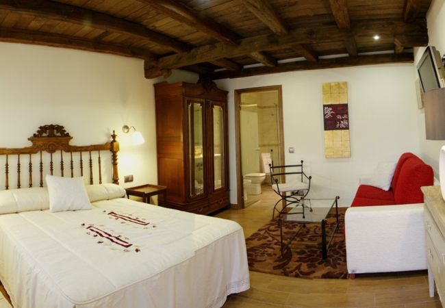 Aparthotel in Velayos - Room for up to 4 people