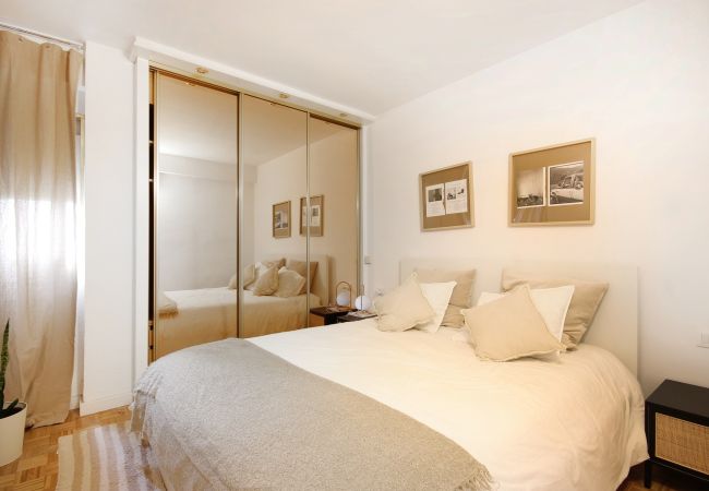 Apartment in Barcelona - Apartment with three bedrooms in Nou Barris by Alterhome