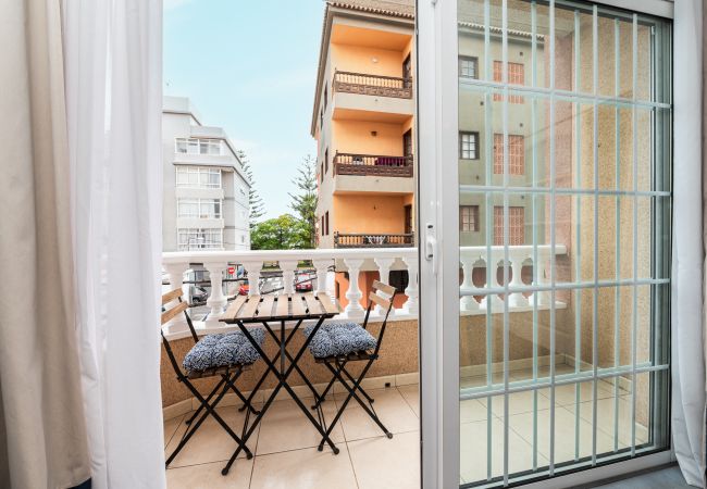 Apartment in Arona - Viña Vieja just steps away from the Beach Apartment in Arona - Viña Vieja just steps away from the Beach