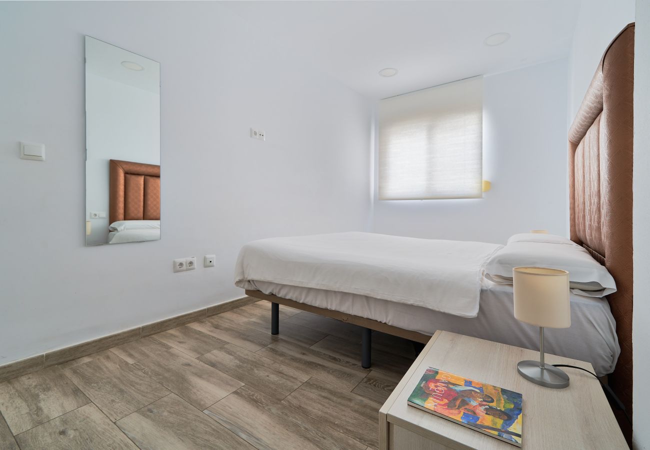 Apartment in Málaga - Seaside Charm in Malaga | Apartment with WiFi