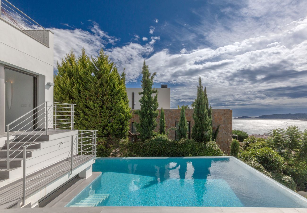 Villa in Javea - Your Peaceful Oasis in Jávea: Private Pool Villa with Sea Views