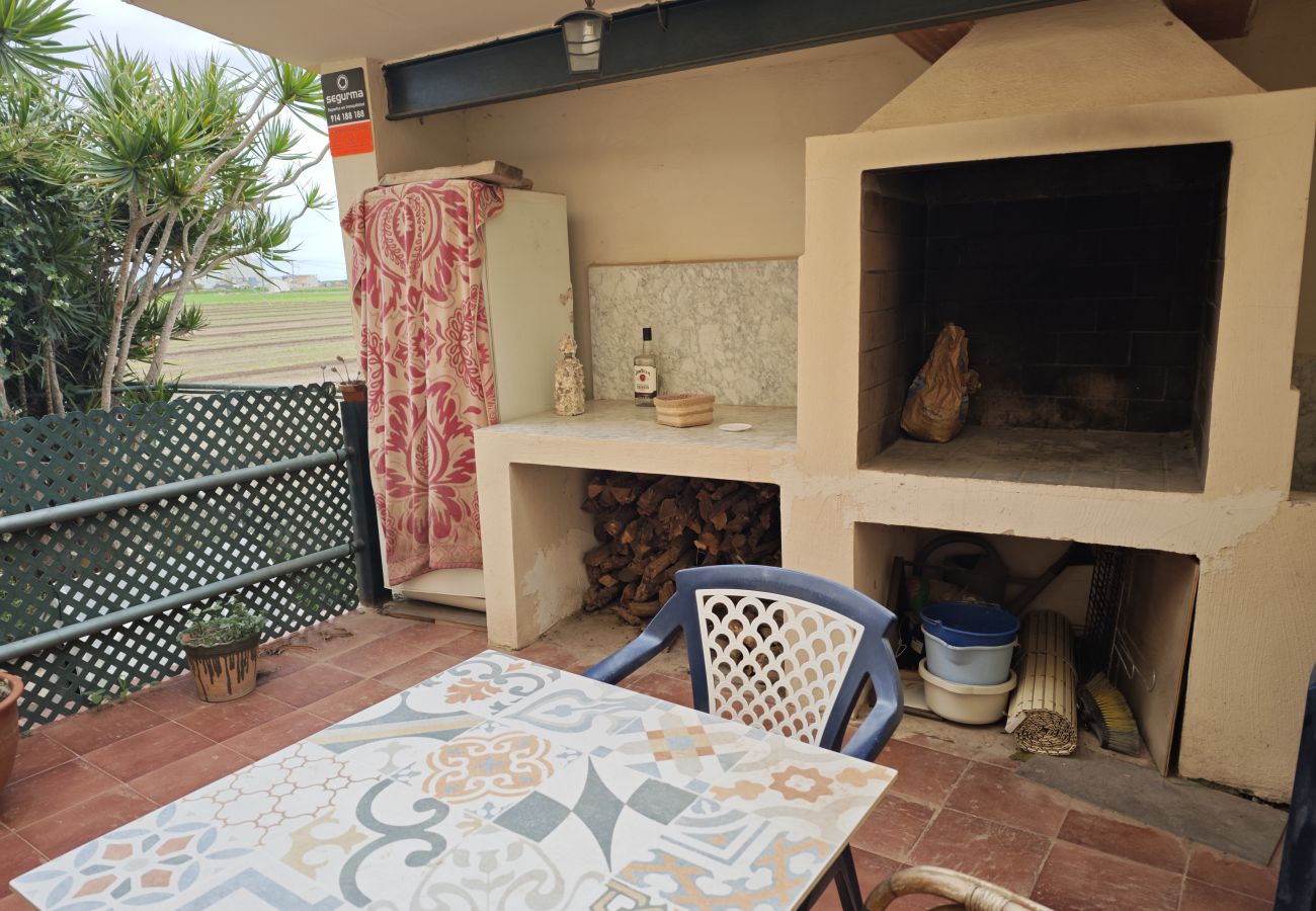 House in Alboraya / Alboraia - Seaside Serenity: Cozy Home with Garden and Terrace in Alboraya