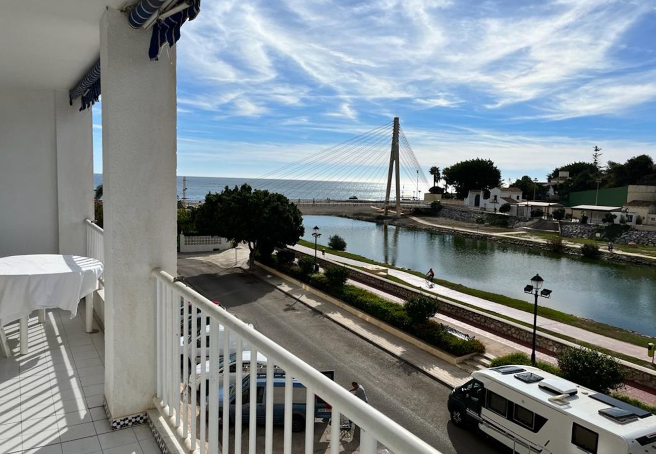 Apartment in Fuengirola - Luminoso y con vistas increíbles | Apto en primera línea de playa