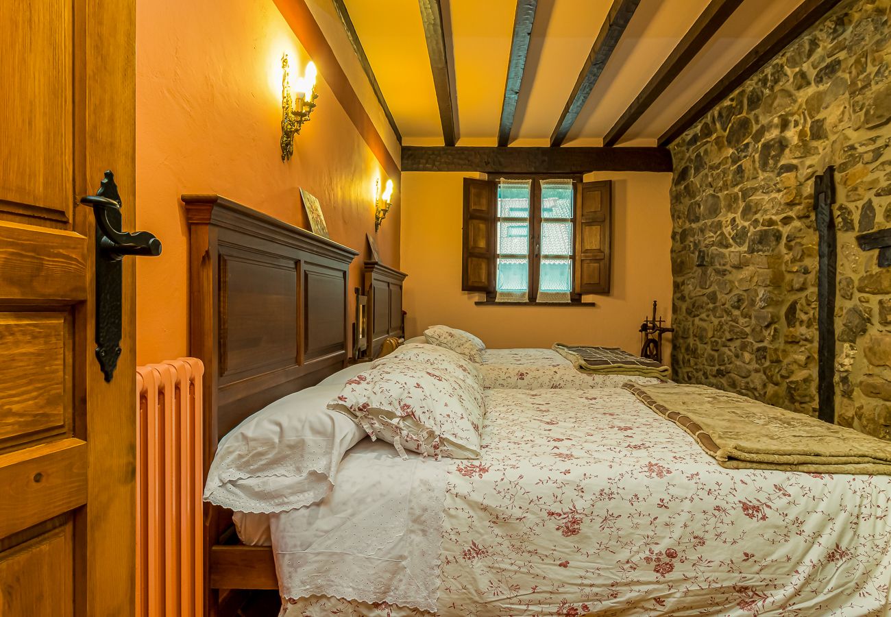 Apartment in Potes - Alterhome Potes House - Cantabria