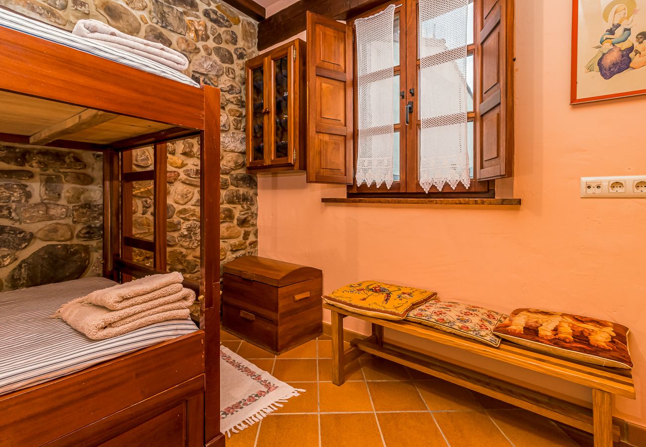 Apartment in Potes - Alterhome Potes House - Cantabria