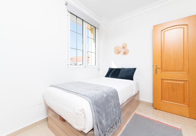 Terraced House in San Cristobal de La Laguna - Casa Anik, a peaceful and well-located apartment in La Laguna. Your refuge in Tenerife! Terraced House in San Cristobal de La Laguna - Casa Anik, a peaceful and well-located apartment in La Laguna. Your refuge in Tenerife!