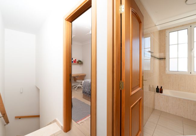 Terraced House in San Cristobal de La Laguna - Casa Anik, a peaceful and well-located apartment in La Laguna. Your refuge in Tenerife! Terraced House in San Cristobal de La Laguna - Casa Anik, a peaceful and well-located apartment in La Laguna. Your refuge in Tenerife!