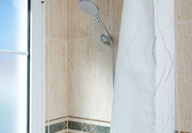 Terraced House in San Cristobal de La Laguna - Casa Anik, a peaceful and well-located apartment in La Laguna. Your refuge in Tenerife! Terraced House in San Cristobal de La Laguna - Casa Anik, a peaceful and well-located apartment in La Laguna. Your refuge in Tenerife!