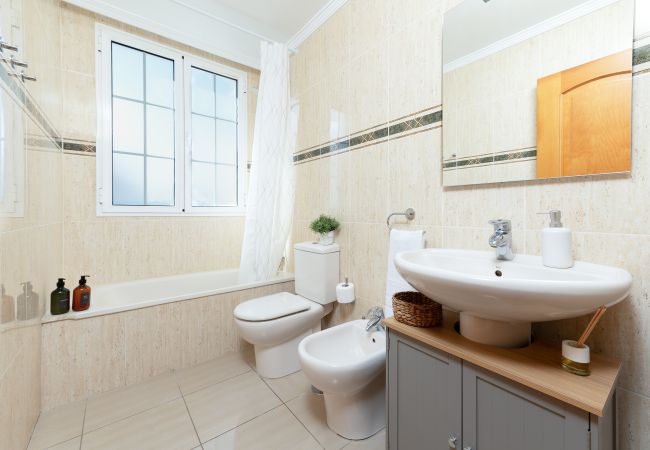 Terraced House in San Cristobal de La Laguna - Casa Anik, a peaceful and well-located apartment in La Laguna. Your refuge in Tenerife! Terraced House in San Cristobal de La Laguna - Casa Anik, a peaceful and well-located apartment in La Laguna. Your refuge in Tenerife!