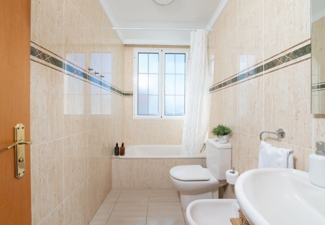 Terraced House in San Cristobal de La Laguna - Casa Anik, a peaceful and well-located apartment in La Laguna. Your refuge in Tenerife! Terraced House in San Cristobal de La Laguna - Casa Anik, a peaceful and well-located apartment in La Laguna. Your refuge in Tenerife!