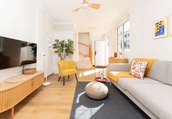 Terraced House in San Cristobal de La Laguna - Casa Anik, a peaceful and well-located apartment in La Laguna. Your refuge in Tenerife! Terraced House in San Cristobal de La Laguna - Casa Anik, a peaceful and well-located apartment in La Laguna. Your refuge in Tenerife!