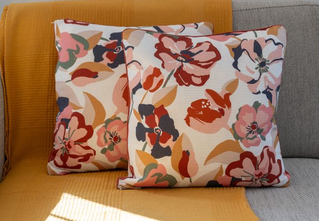 Terraced House in San Cristobal de La Laguna - Casa Anik, a peaceful and well-located apartment in La Laguna. Your refuge in Tenerife! Terraced House in San Cristobal de La Laguna - Casa Anik, a peaceful and well-located apartment in La Laguna. Your refuge in Tenerife!