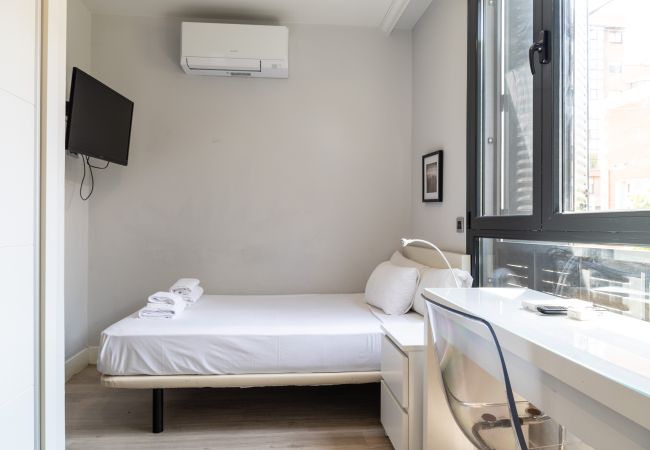 Rent by room in Madrid - Acogedora Habitación en Madrid Rent by room in Madrid - Acogedora Habitación en Madrid