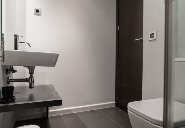 Rent by room in Madrid - Central accommodation near Pilar de Zaragoza Rent by room in Madrid - Central accommodation near Pilar de Zaragoza