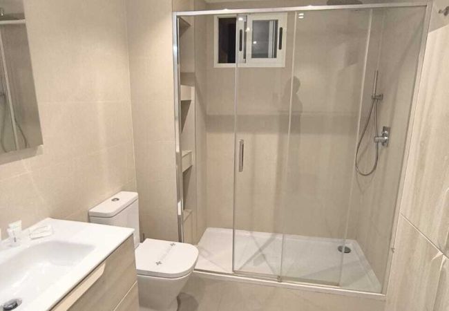 Rent by room in Madrid - Increible Habitación en Chamartín Rent by room in Madrid - Increible Habitación en Chamartín