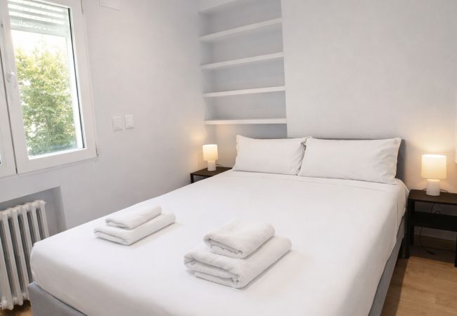 Rent by room in Madrid - Chamartín Smart Stay | Double Room with Excellent Connectivity