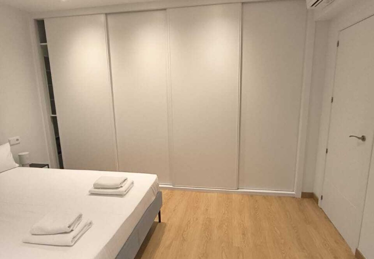 Rent by room in Madrid - Chamartín Smart Stay | Double Room with Excellent Connectivity