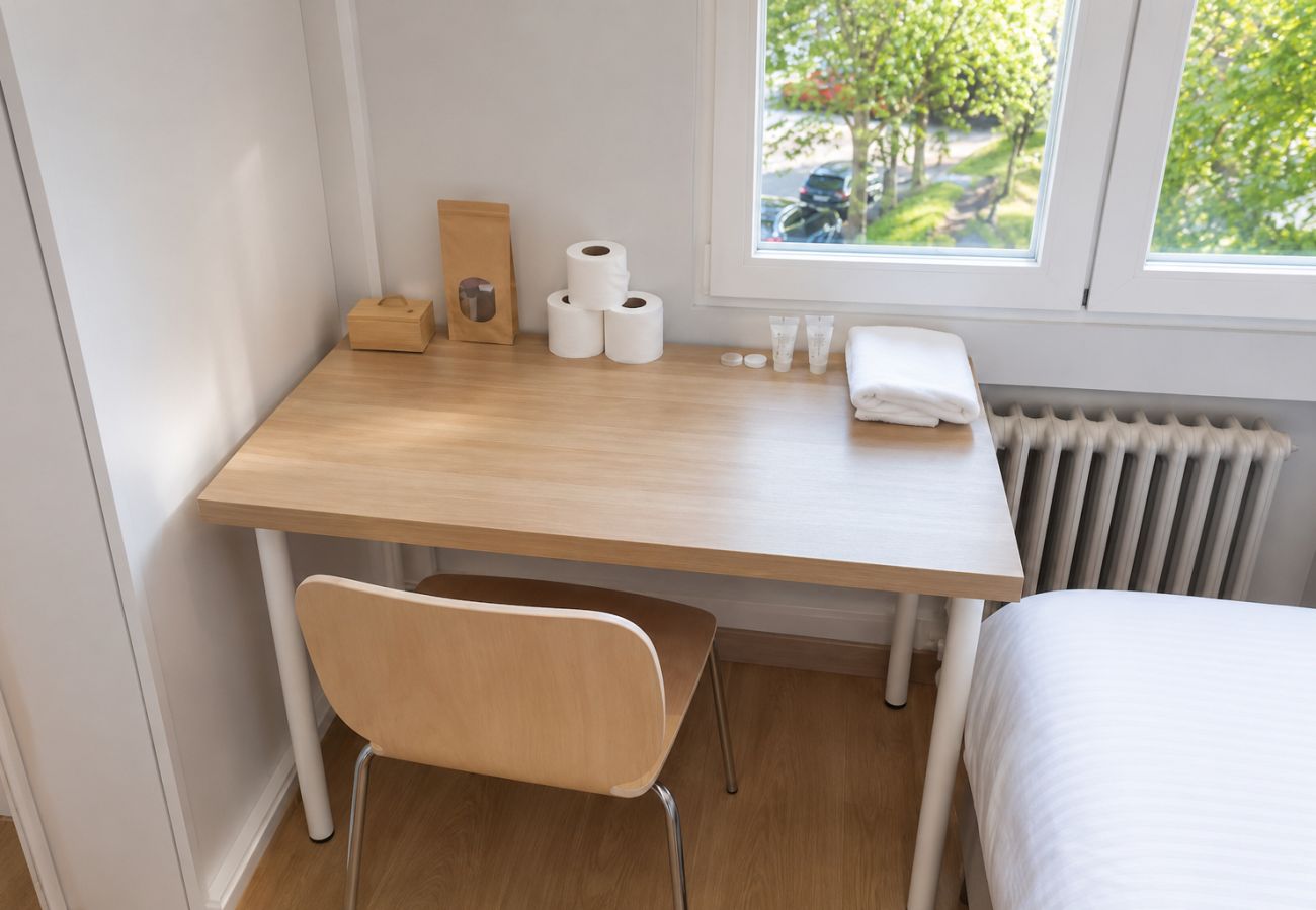 Rent by room in Madrid - Chamartín Smart Stay | Double Room with Excellent Connectivity