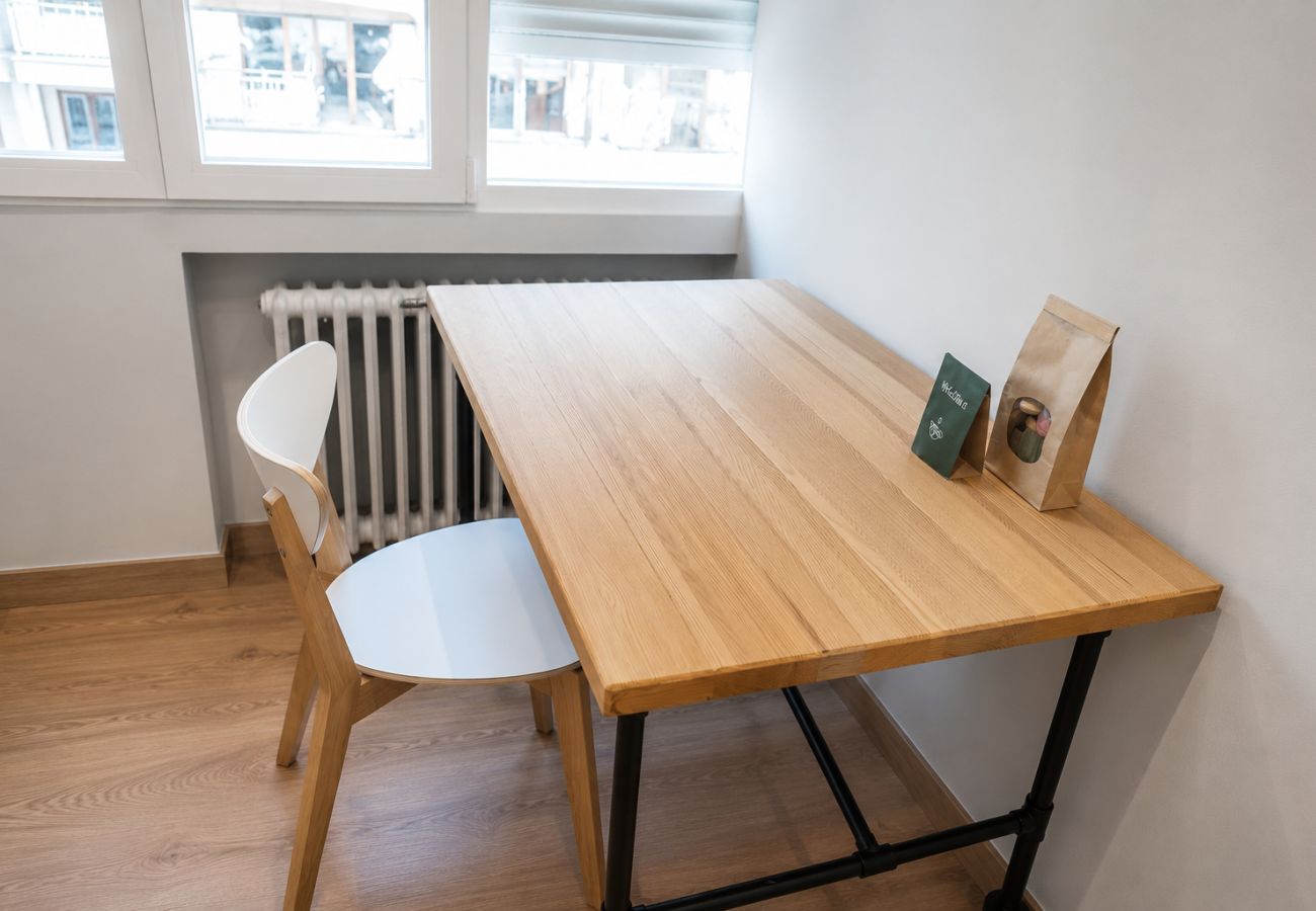 Rent by room in Madrid - Chamartín Smart Stay | Double Room with Excellent Connectivity