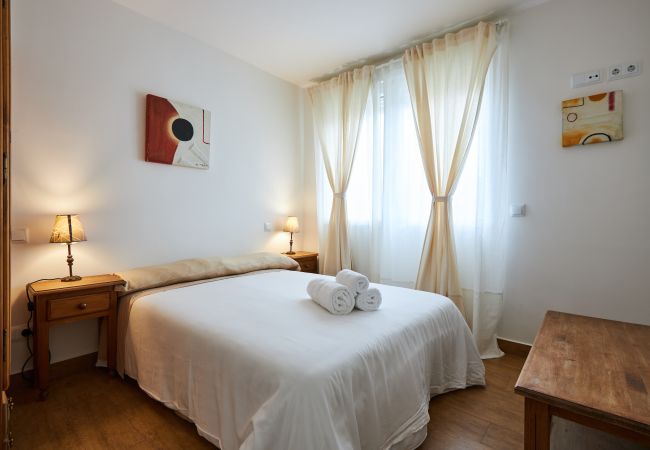 Apartment in Ávila - El Cuartel: Peaceful Ávila Retreat